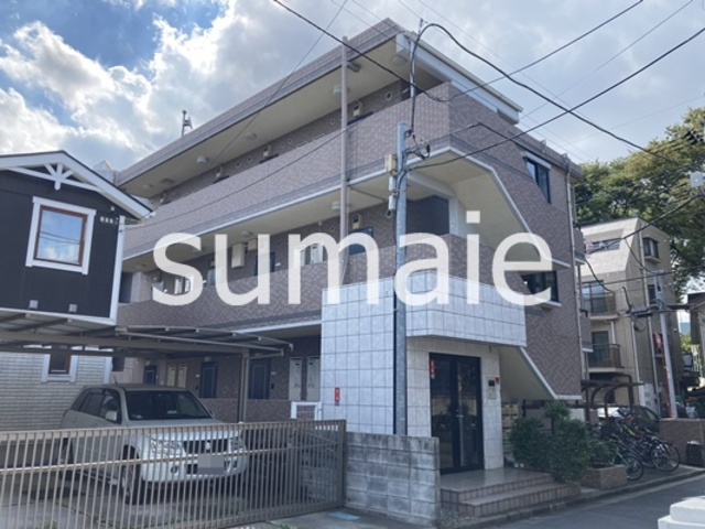 プレステージ２４の外観|鉄筋コンクリート造のマンションです。