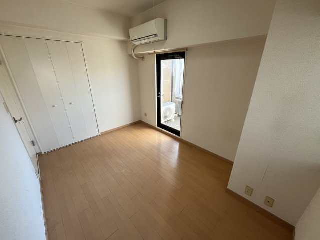 コスモ瀬田の洋室