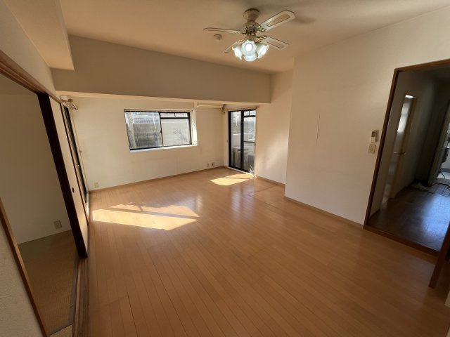 コスモ瀬田の居間・リビング