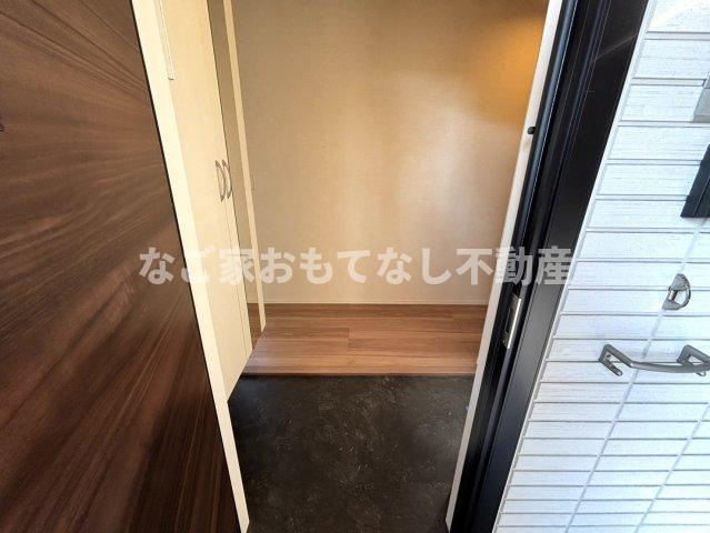 【玄関】 | エトワール古城 | ※写真は別号室