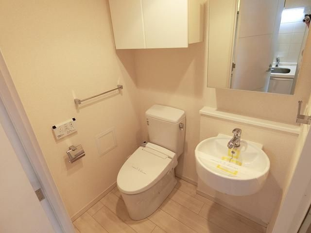 オーキッドレジデンス大泉学園の洗面所