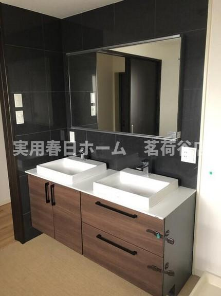 【独立洗面台】