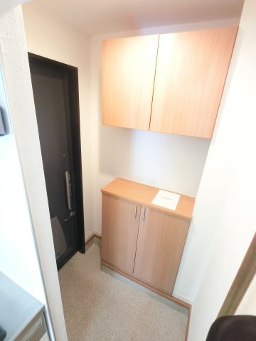 プリムコートの玄関