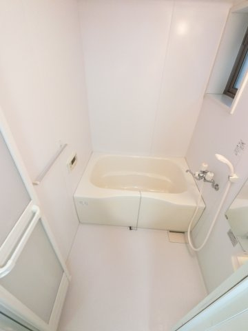 プリムコートの浴室