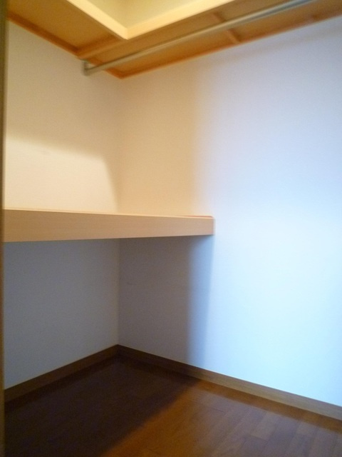 アロッジオ宮塚の収納