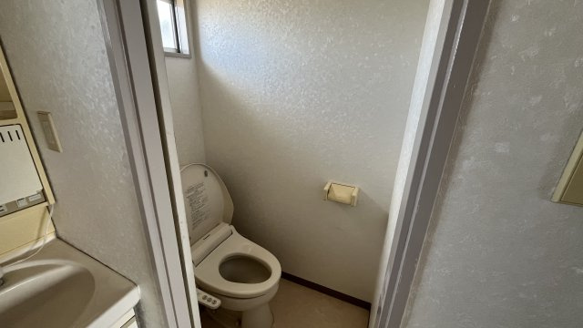 コーポアカツキⅡのトイレ|別部屋の参考画像