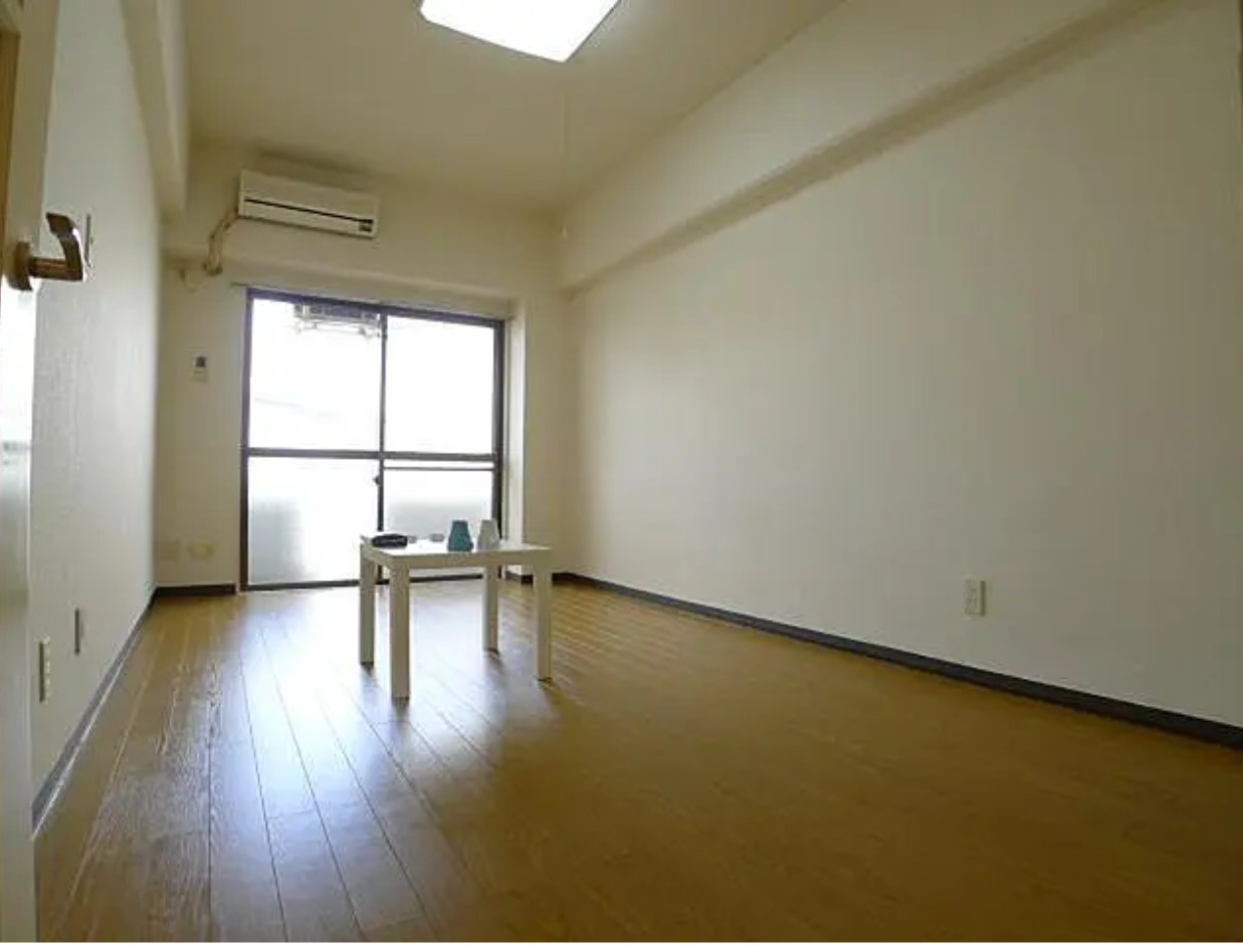 ランドール松戸　「松戸駅徒歩4分」　「2018年大規模修繕完了済」　☆弊社仲介特典あり！の洋室