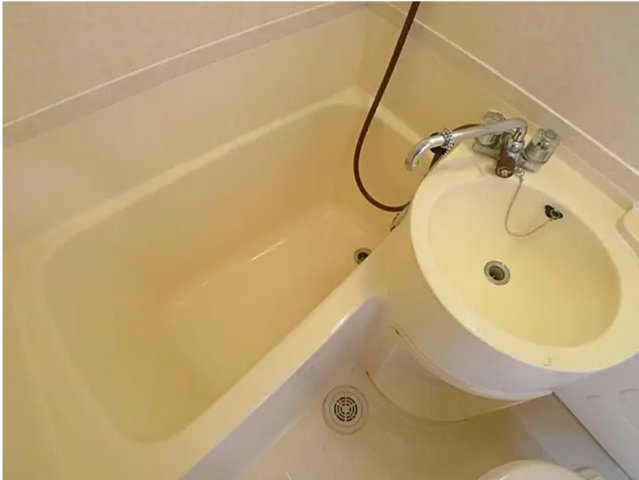 ランドール松戸　「松戸駅徒歩4分」　「2018年大規模修繕完了済」　☆弊社仲介特典あり！の浴室