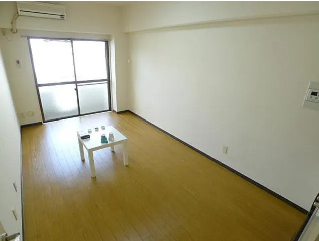 ランドール松戸　「松戸駅徒歩4分」　「2018年大規模修繕完了済」　☆弊社仲介特典あり！の洋室