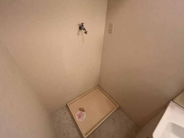 サンコート越谷のその他|洗濯機置場（イメージ）