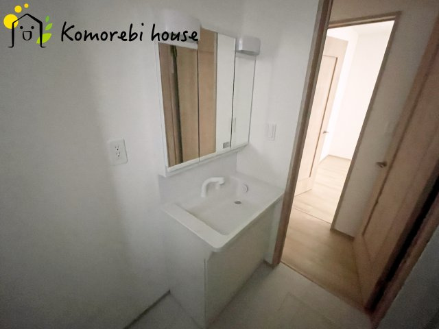 さいたま市北区盆栽町535番　新築一戸建て　ハートフルタウン　Aの独立洗面台|26.1.26　撮影済み