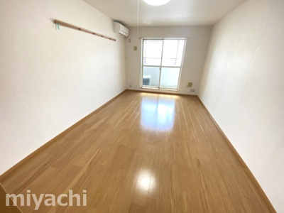 【洋室】 | NESTスエヒロ