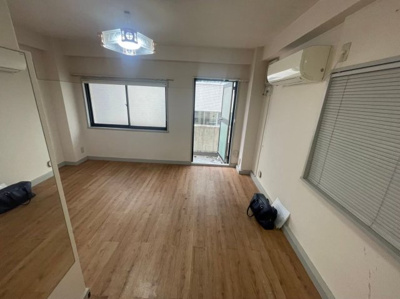 【居間・リビング】 | 池田ビル | ゆったり過ごせるリビングです