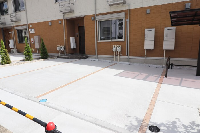 ハッピー プレイスの駐車場|駐車場