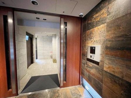 グランカーサ本駒込のエントランス