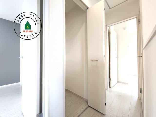 福岡市南区若久2丁目第2-1棟（2号棟）の内観：施工例|大きなスペースがあり、収納には困りません。