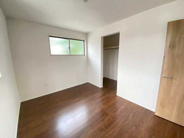 よかタウン／菊池郡大津町下町２期／２号棟の洋室