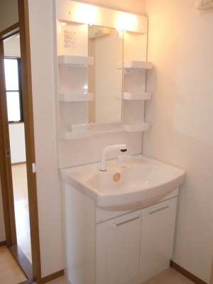 【洗面所】 | ハイカムール泉都町　A棟 