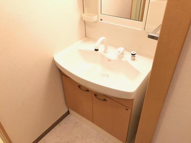 ピュアガーデン美穂の独立洗面台|洗髪洗面化粧台