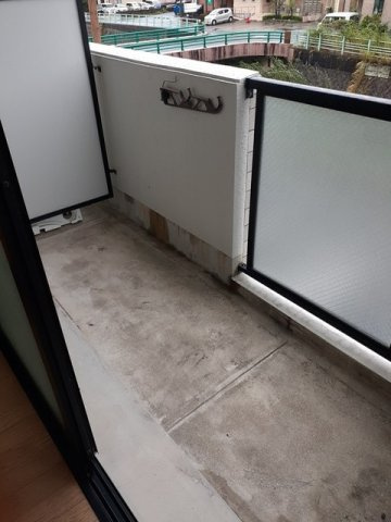 【バルコニー】