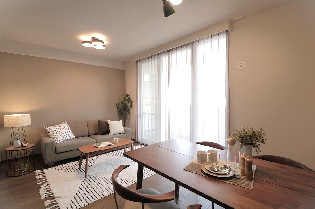 【居間・リビング】の画像