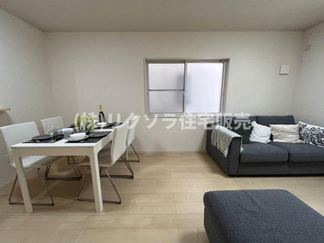 高柳4丁目　中古一戸建てのダイニング|LDK　14.0帖
■物件内覧・資金計画相談・住宅ローン相談、リフォーム相談、お問合せ受付中■
※当日・翌日のご内覧、ご相談はお電話でのお問合せがスムーズです！