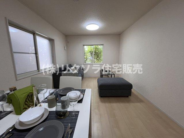 高柳4丁目　中古一戸建ての寝室|洋室7.0帖
■物件内覧・資金計画相談・住宅ローン相談、リフォーム相談、お問合せ受付中■
※当日・翌日のご内覧、ご相談はお電話でのお問合せがスムーズです！