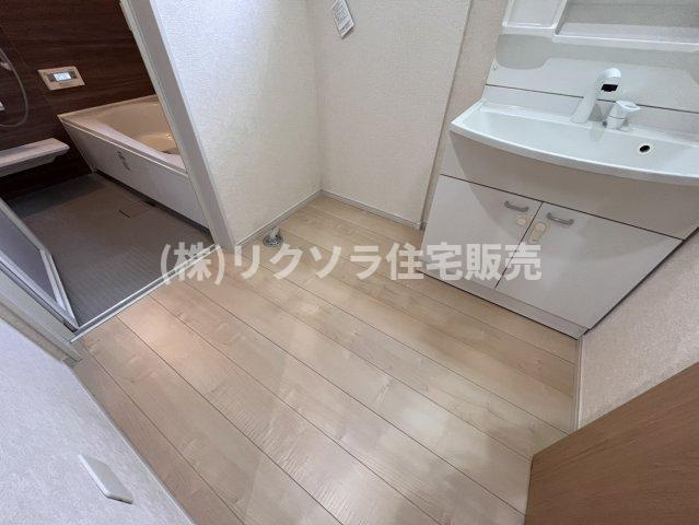 高柳4丁目　中古一戸建ての玄関|シューズクローゼット
■物件内覧・資金計画相談・住宅ローン相談、リフォーム相談、お問合せ受付中■
※当日・翌日のご内覧、ご相談はお電話でのお問合せがスムーズです！