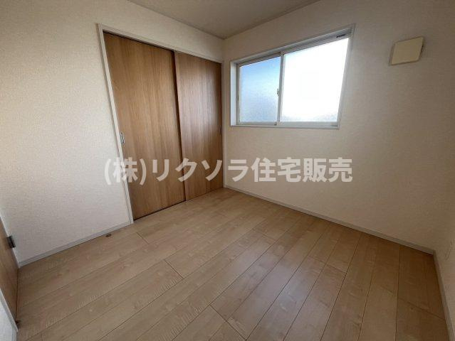 高柳4丁目　中古一戸建ての洋室|洋室　4.5帖
■物件内覧・資金計画相談・住宅ローン相談、リフォーム相談、お問合せ受付中■
※当日・翌日のご内覧、ご相談はお電話でのお問合せがスムーズです！