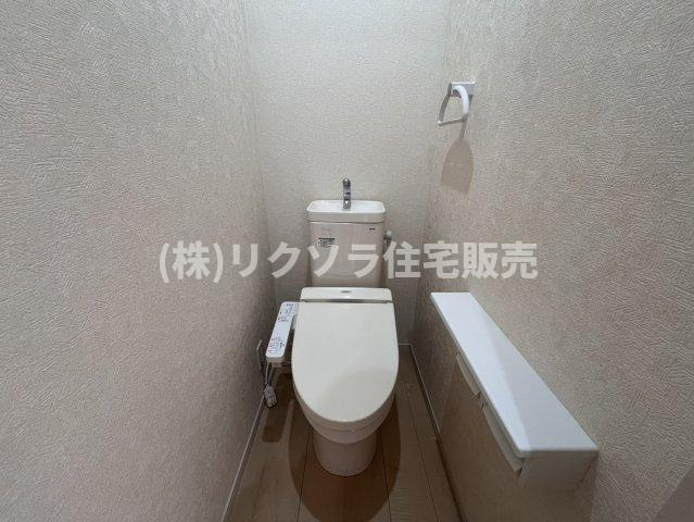 高柳4丁目　中古一戸建てのトイレ|2階トイレ
■物件内覧・資金計画相談・住宅ローン相談、リフォーム相談、お問合せ受付中■
※当日・翌日のご内覧、ご相談はお電話でのお問合せがスムーズです！