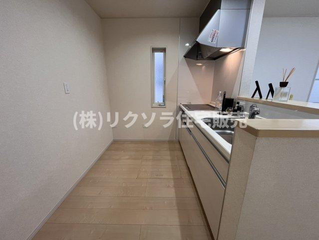 高柳4丁目　中古一戸建てのキッチン|LDK　14.0帖
■物件内覧・資金計画相談・住宅ローン相談、リフォーム相談、お問合せ受付中■
※当日・翌日のご内覧、ご相談はお電話でのお問合せがスムーズです！