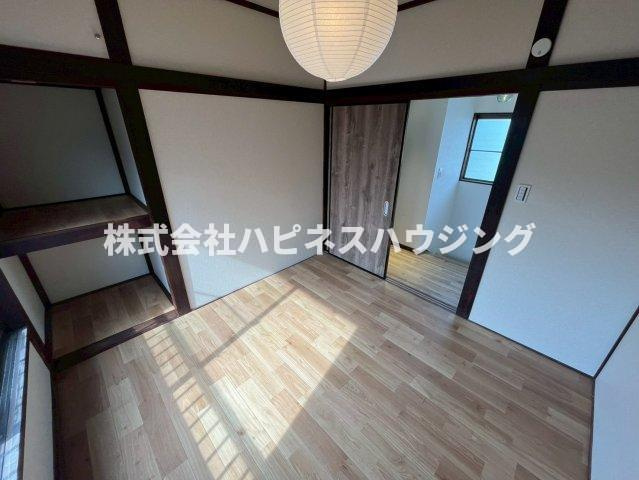 ペット多頭飼い戸張アンティークモダンリノベ戸建の内装