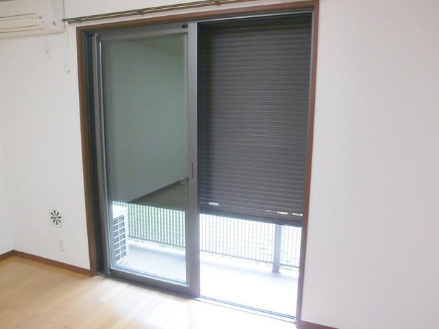 ビエナコートのセキュリティ|全ての窓にシャッター雨戸完備。