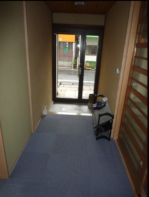 栗東市綣８丁目の店舗事務所の内装