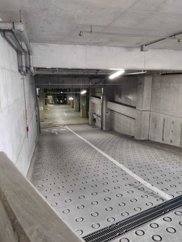 グラン・エステ川崎ツインタワー弐番館の駐輪場