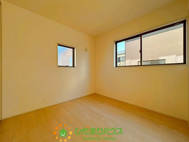 南羽生駅　新築一戸建て　02　リーブルファインの洋室|4.5帖の1階続き間です！
