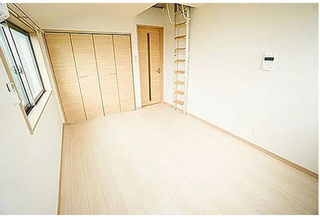 ロンディネ鷺ノ宮　東京都中野区1棟売アパートの洋室