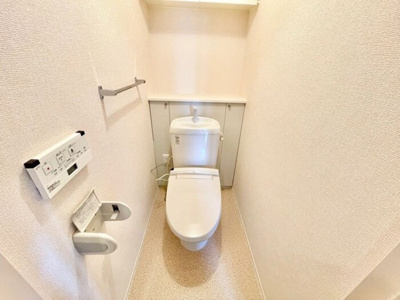 【トイレ】 | ハイツエスペランサ Ｂ | 温水暖房便座付きトイレ