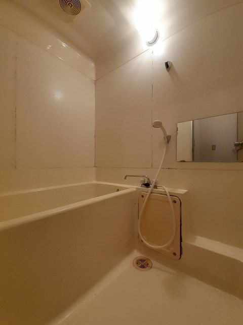 サンハイツ吉浜　　刈谷市近郊の賃貸はクラスホームの浴室