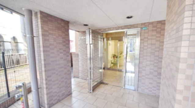 イーストシティタワーズのロビー