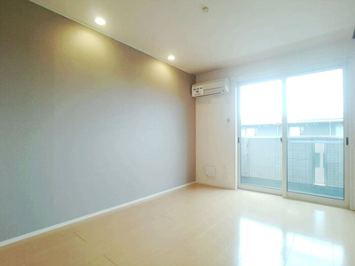 【居間・リビング】 | クレストコート Ｂ | ダウンライトのあるＬＤＫ