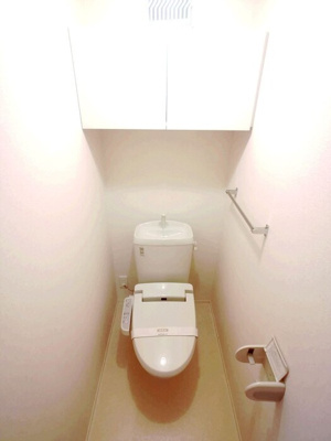 【トイレ】 | クレストコート Ｂ | 温水洗浄暖房便座のトイレ