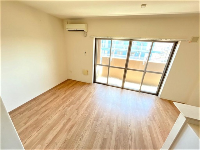 ロイヤル中央の居間・リビング|リビング