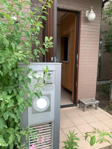 調布市飛田給３丁目の中古一戸建の玄関