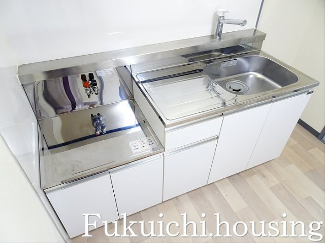 ベルヴィカワダのキッチン