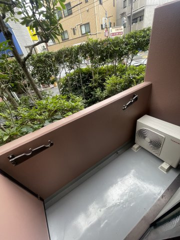 エクセリア新宿のバルコニー|別部屋参照