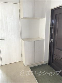 カルチャー岡の玄関|シューズボックス