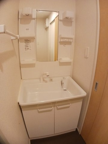 メゾン・ド・プルミエＢの洗面所