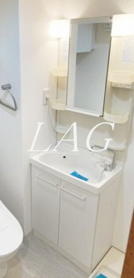 【洗面所】 | グリフィン・向ケ丘遊園 | 独立洗面台です。