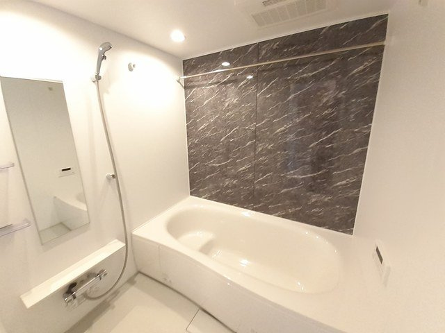 ジェネス光佑　Ⅱの浴室|日々の疲れを癒すお風呂付です